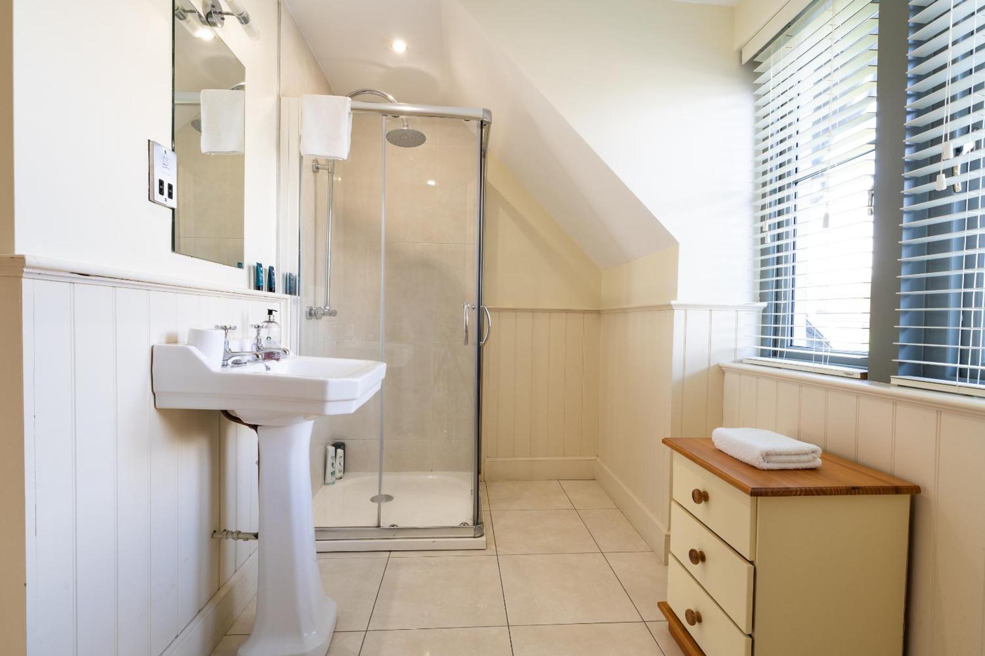 Escape Ordinary At Lough Erne Gv - No.32 Enniskillen Exterior foto